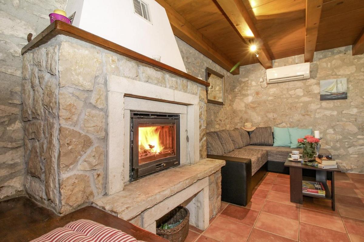 Počitniška hiša Marija-lorena In Gora Glusici - Haus Fuer 4 Personen *